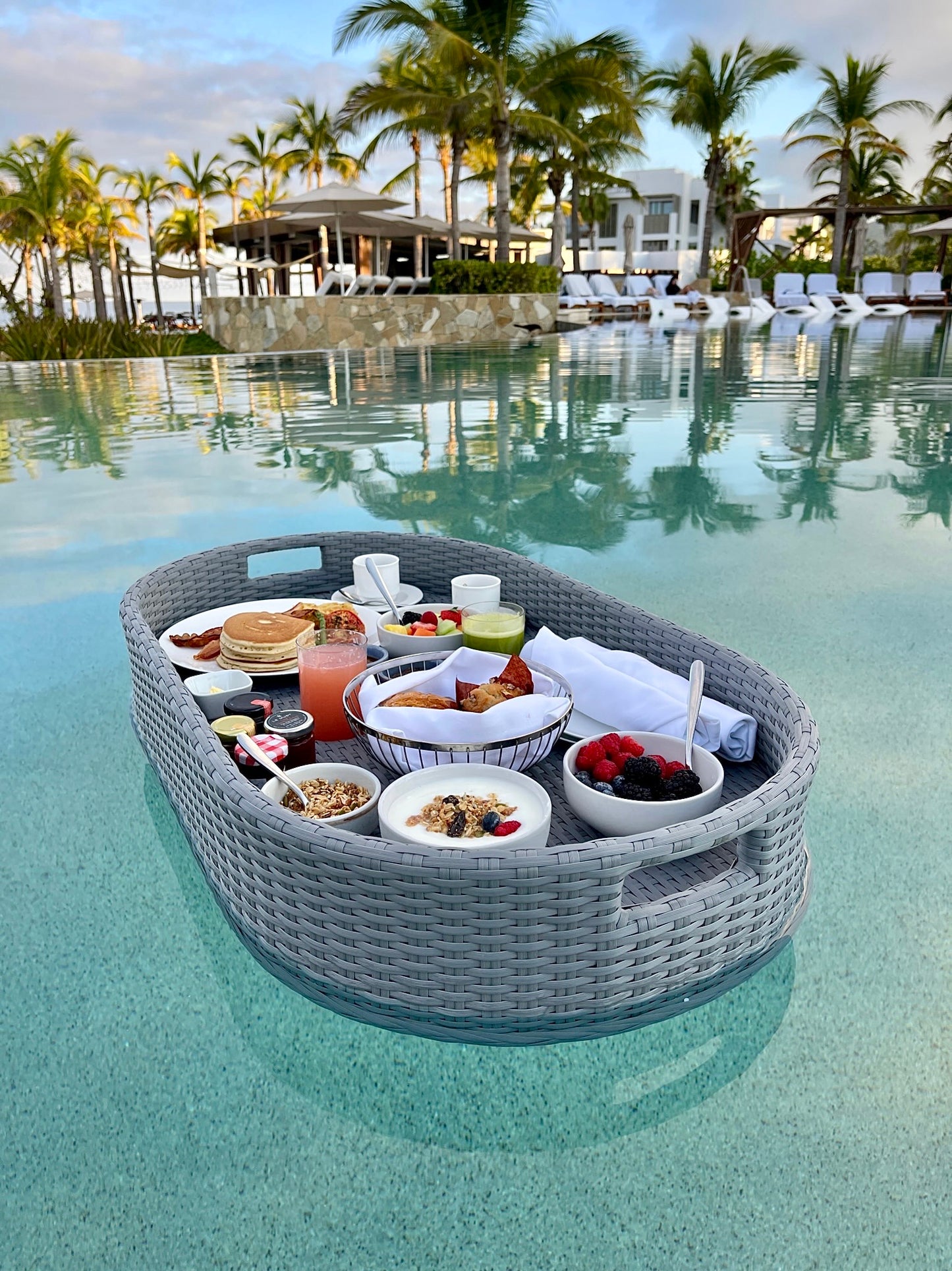 XL Serving Tray - Dolphin Grey